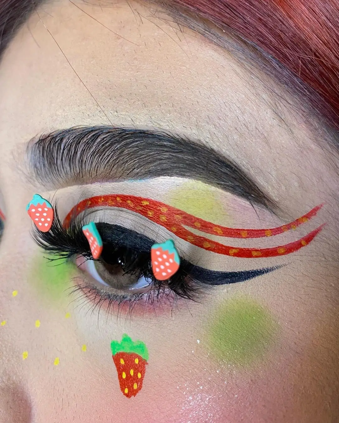 fake lashes